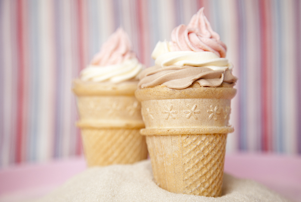 Neapolitan cupcakes