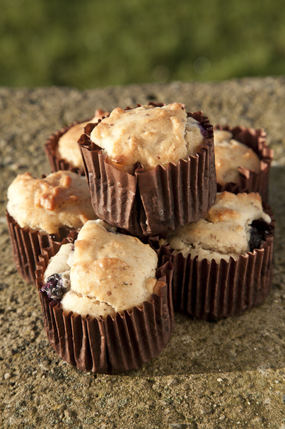 blueberry and almond muffins