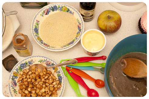 Apple crumble and custard muffins, ingredients