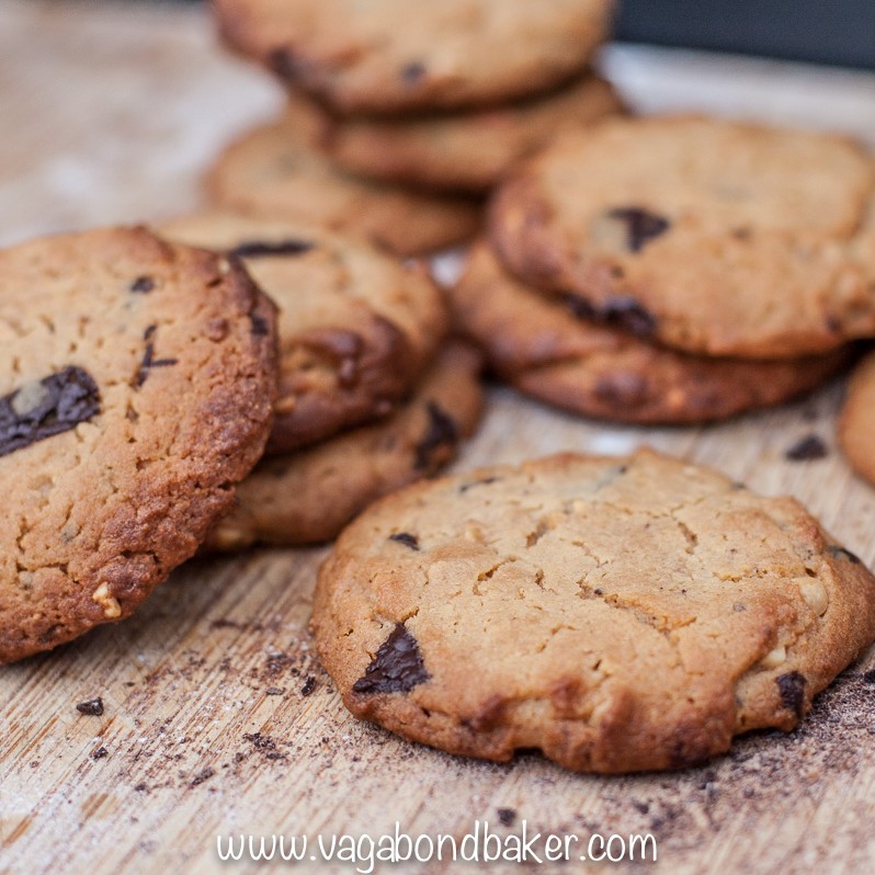 vegan peanut butter choc chip cookies