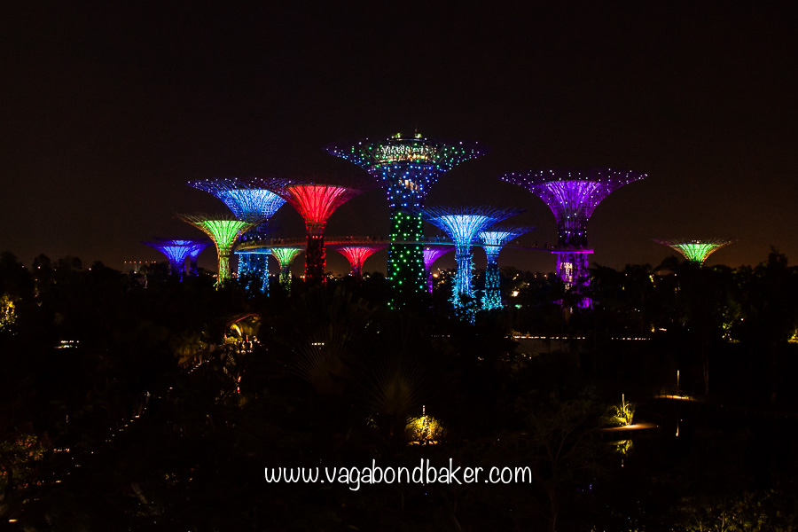 Light show, free things to do in Singapore