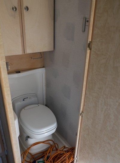 Demountable Camper, Truck Camper